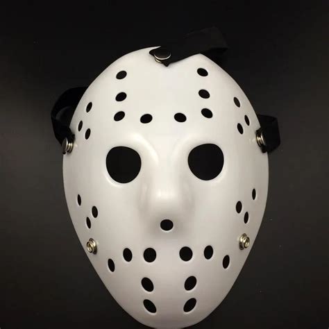 white scary mask|white mask scary movie.